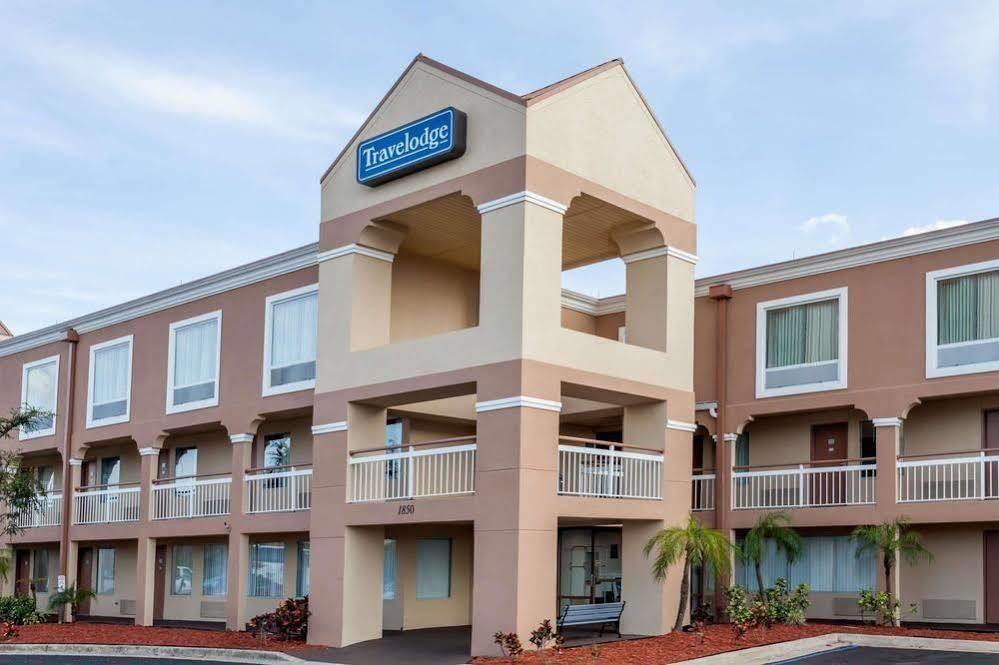 Super 8 By Wyndham Orlando Near Florida Mall Williamsburg ภายนอก รูปภาพ